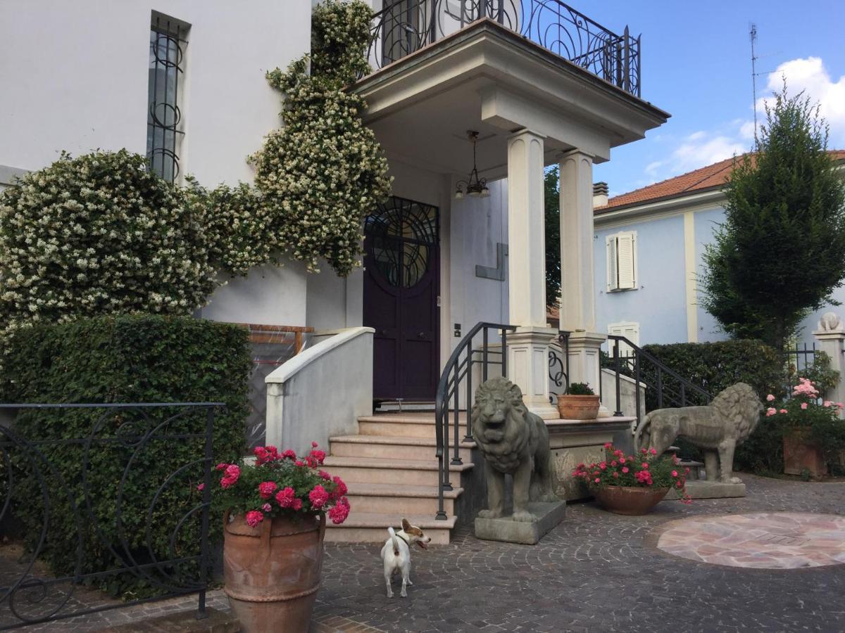 Villa Maldestra Rímini Exterior foto